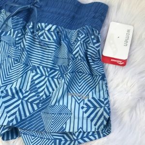 NWT SAUCONY GO GIRL RUN SHORT